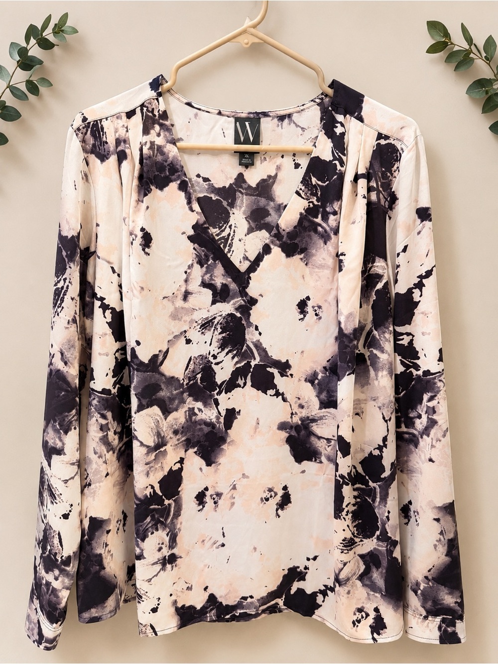Worthington Women's deep purple and Cream Abstract V-Neck Top